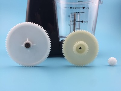 UNITECH-GEAR Plastic Gears in Food Mixer Applications